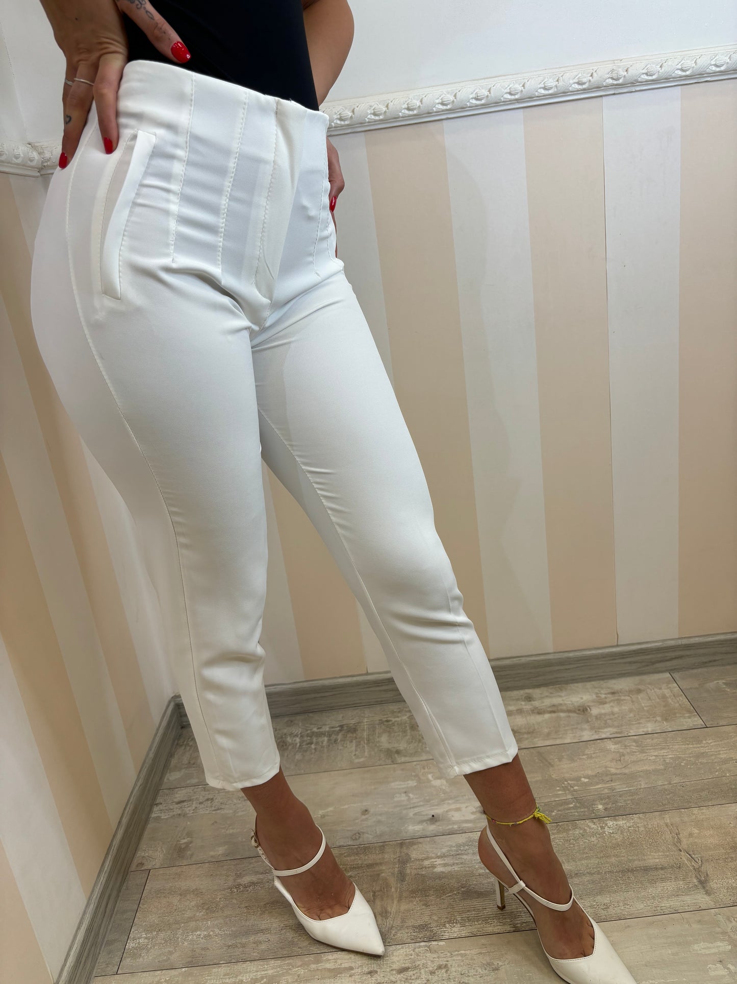Pantalone Modello Zara