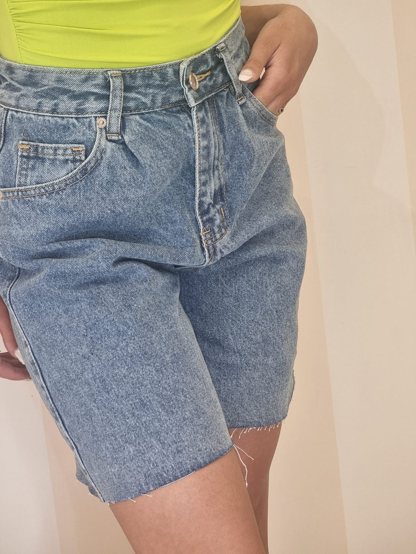 Bermuda jeans