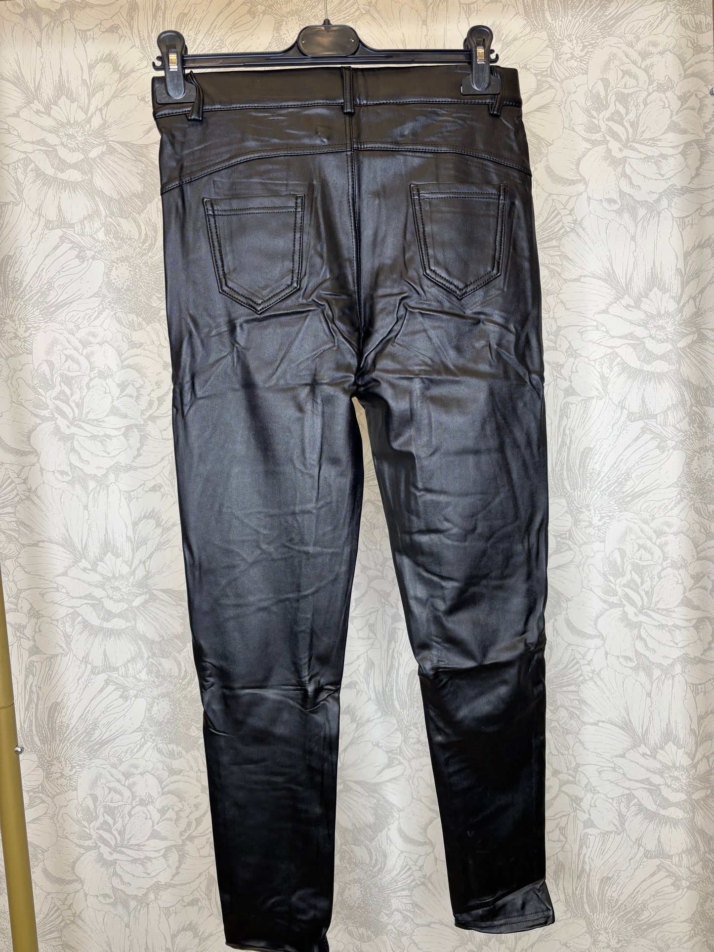 Pantalone EFFETTO PELLE