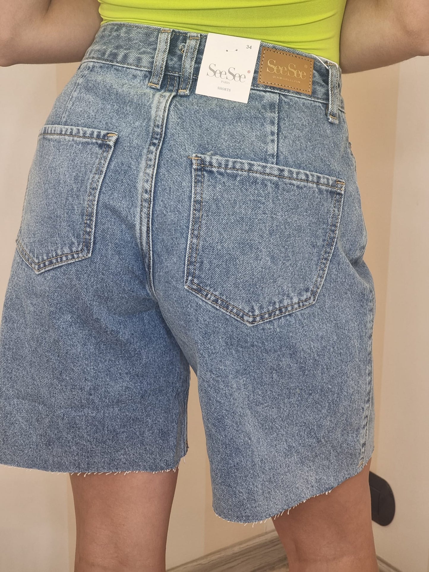 Bermuda jeans