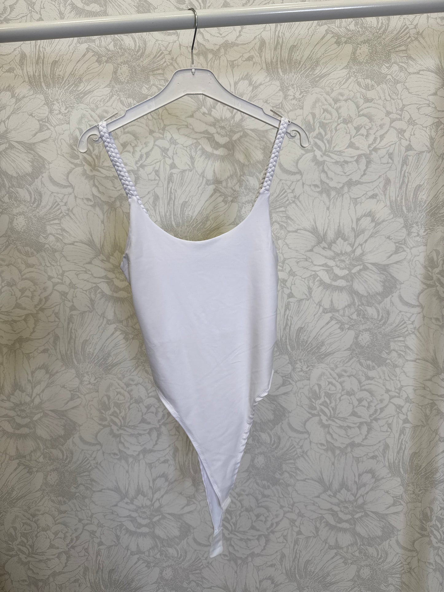 Body WHITE