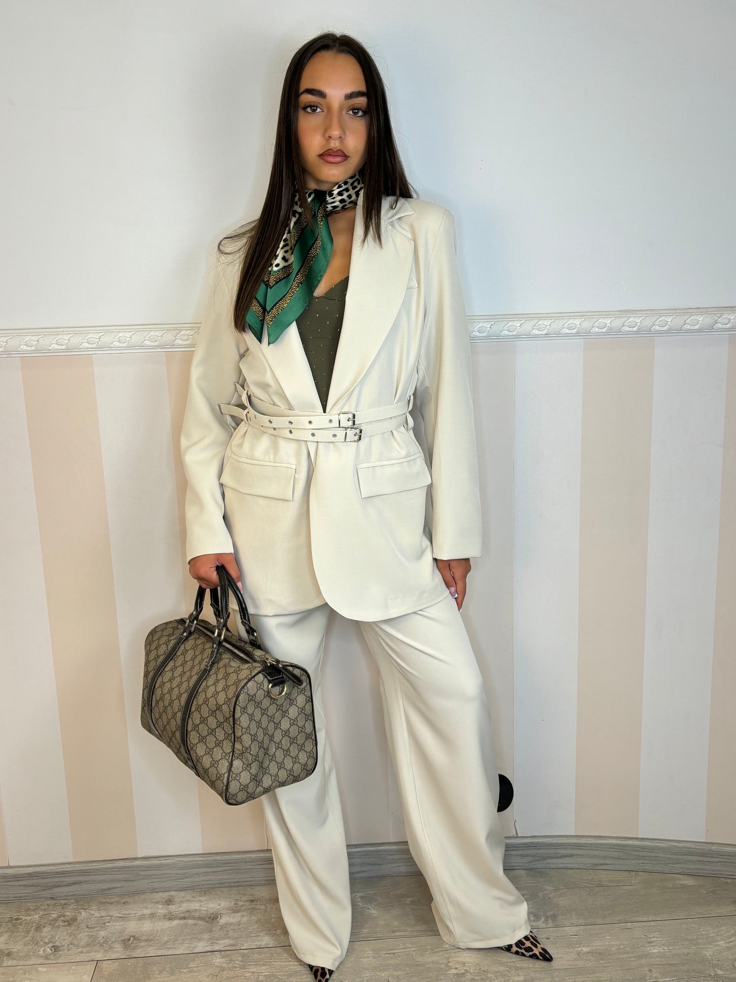 Tailleur OFFICE
