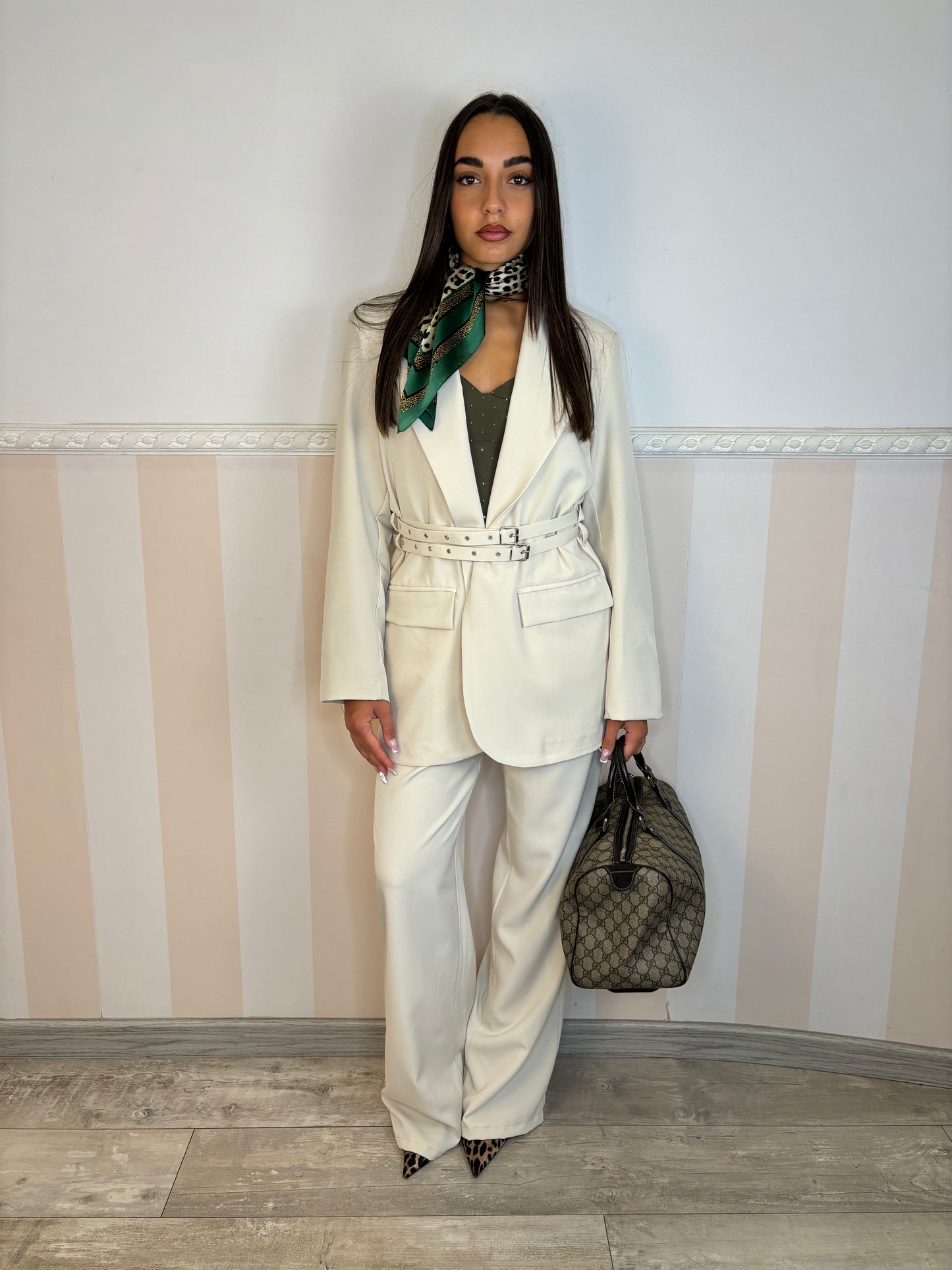 Tailleur OFFICE