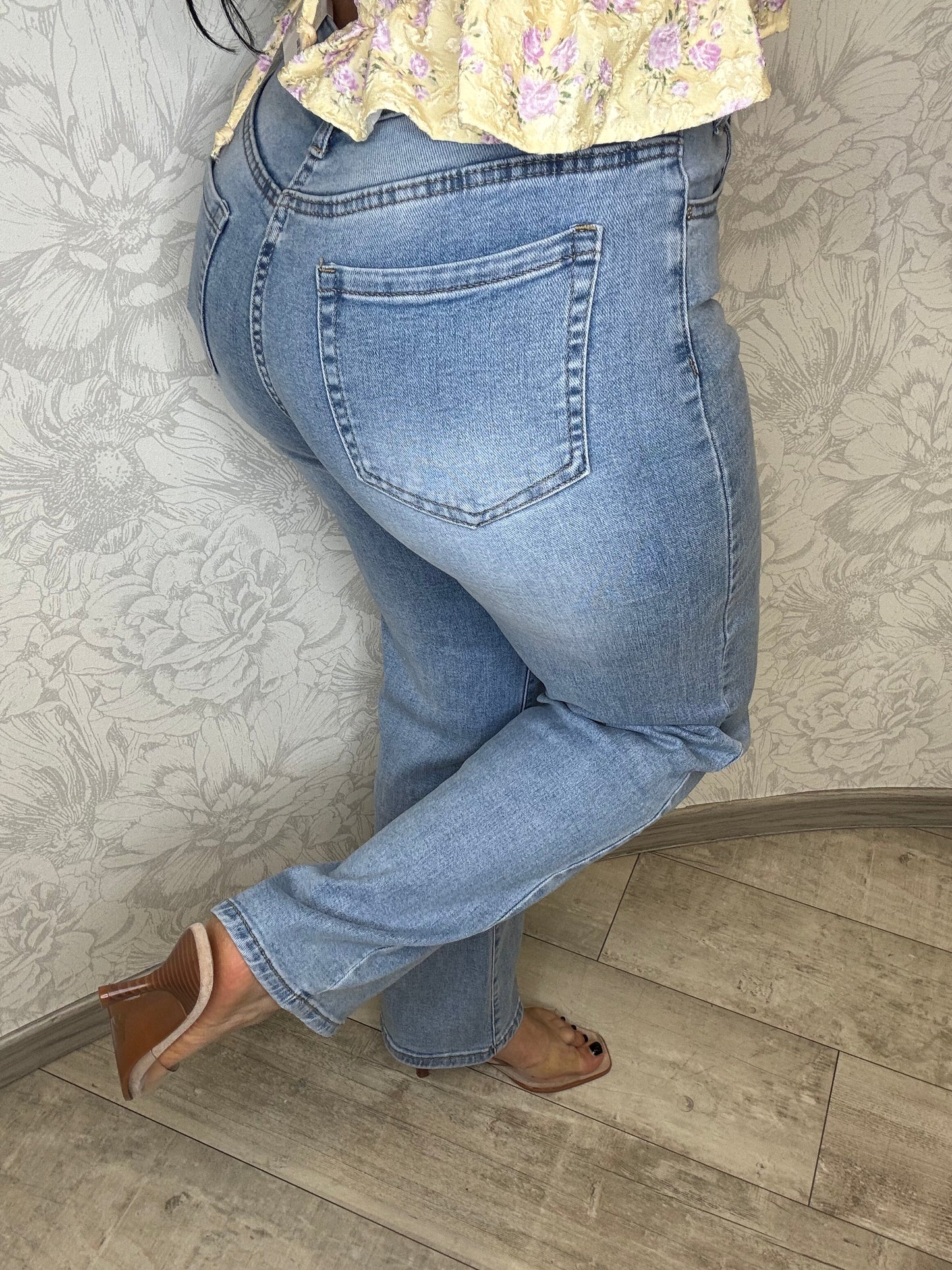 Jeans taglio TRAVERSO