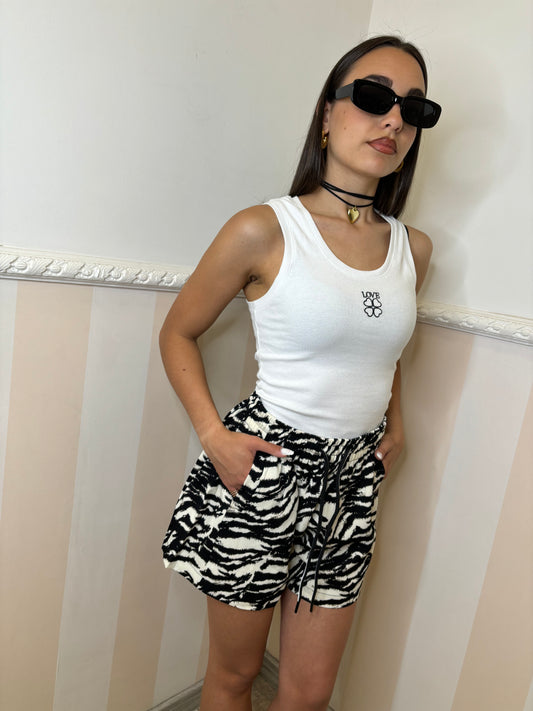 Short zebra