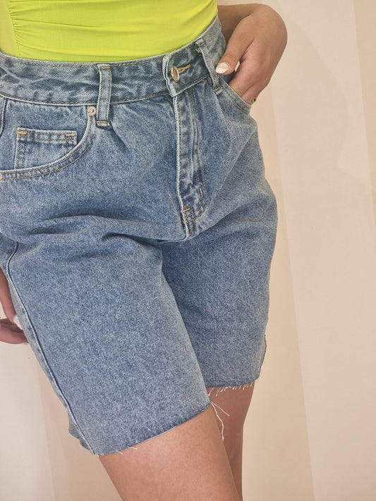Bermuda jeans