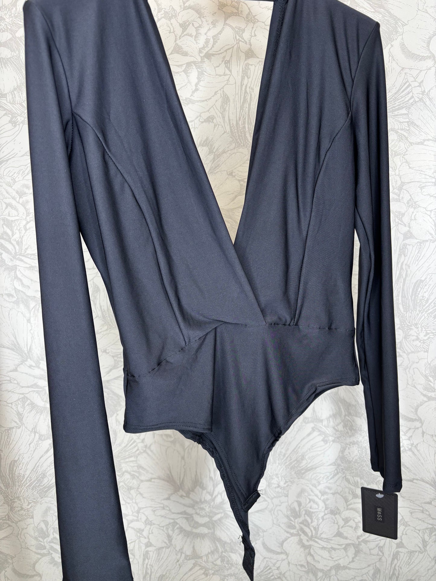 Body LINEA V in vari colori