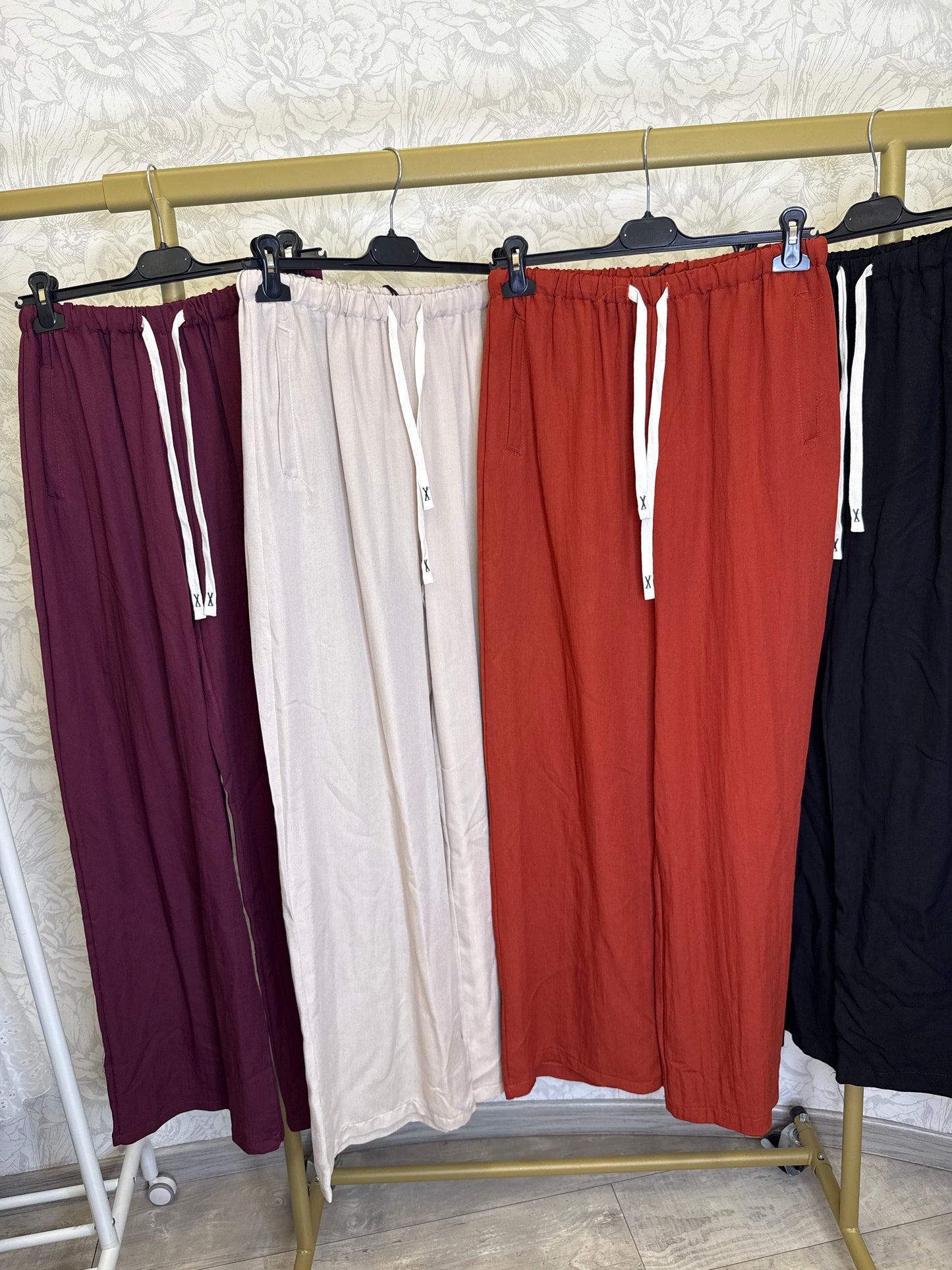 Pantalone CASUAL in vari colori